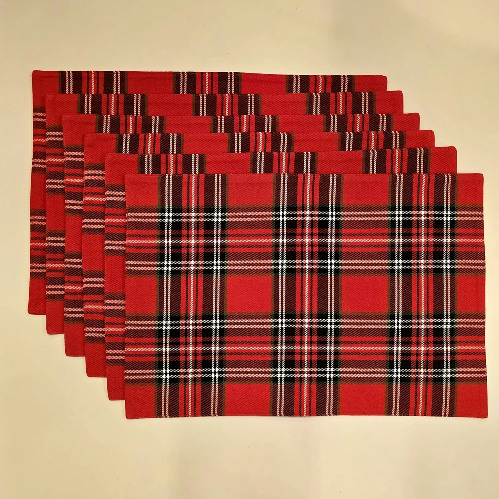 PRICE DROP‼️NWT 6 Christmas Placemats Marydel Plaid in Red, Green, Black, Cream